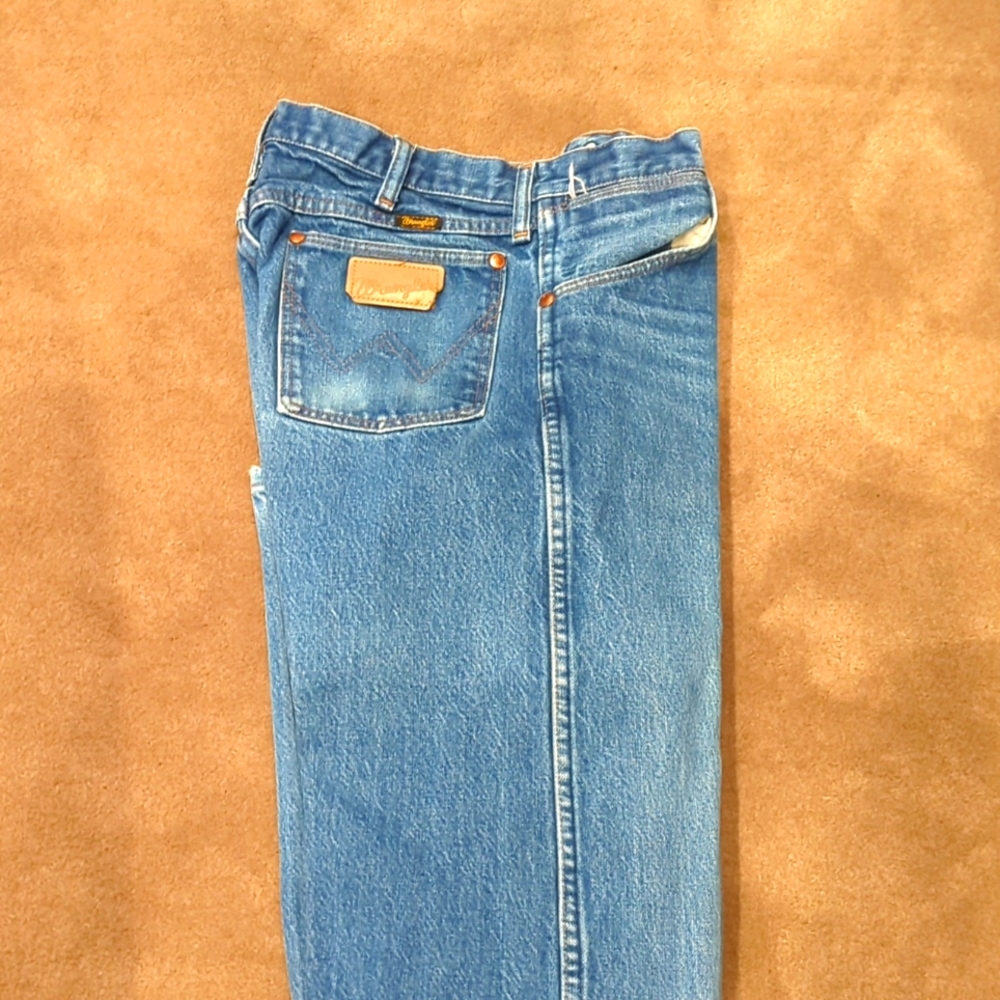 Wrangler 13 MWZ 33x33 cowboy cut jeans